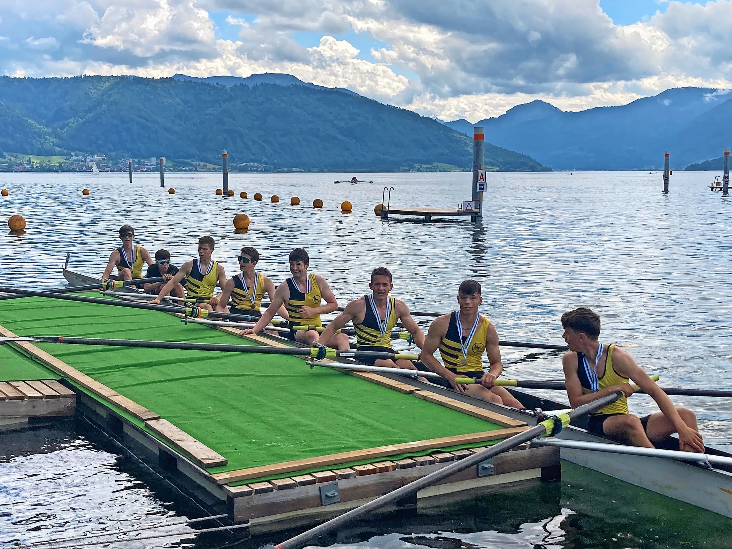 Schöne Erfolge Für Die Ruderer Des Ruderclub Aarburg Auf Dem Zugersee ...