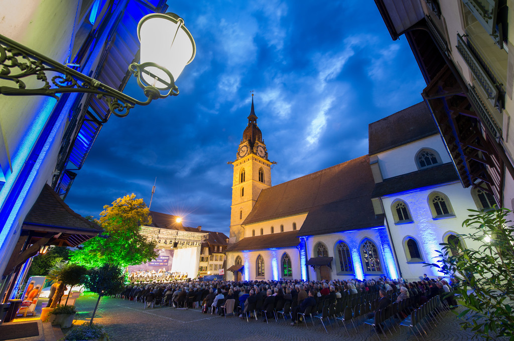 Nach zehn Jahren das Moonlight Festival auf dem Kirchplatz ist